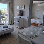 Familia Apartmanhaz