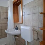 Familia Apartmanhaz *