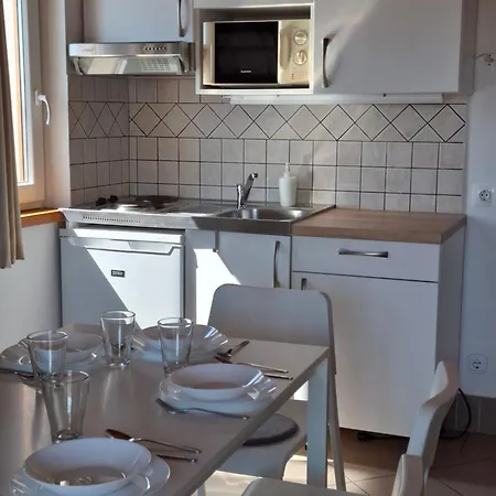 Apartman Familia Apartmanhaz *
