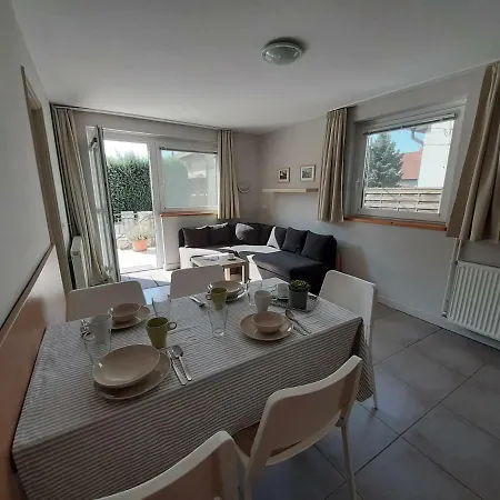 Familia Apartmanhaz شقة