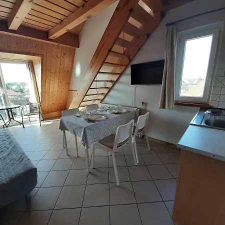 Apartman Familia *