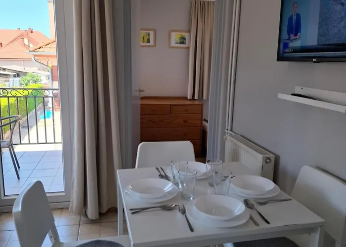 דירה Familia Apartmanhaz קסזטלי