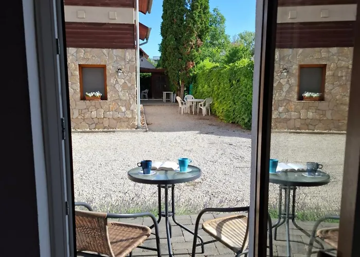 דירה Familia Apartmanhaz *