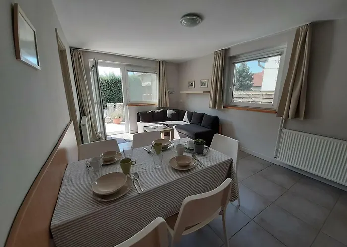 Familia Apartmanhaz דירה