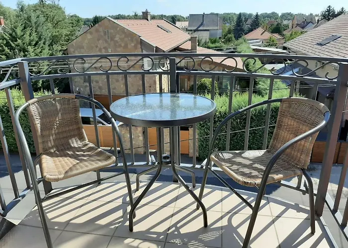 דירה Familia Apartmanhaz *